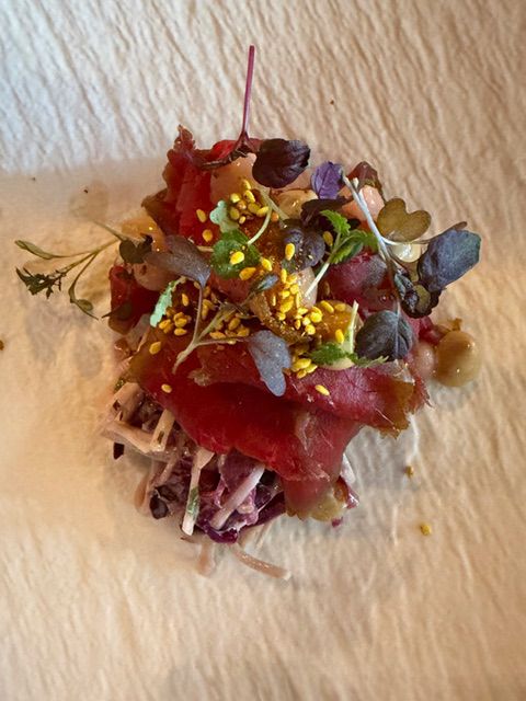 Tartare de thon au sésame doré